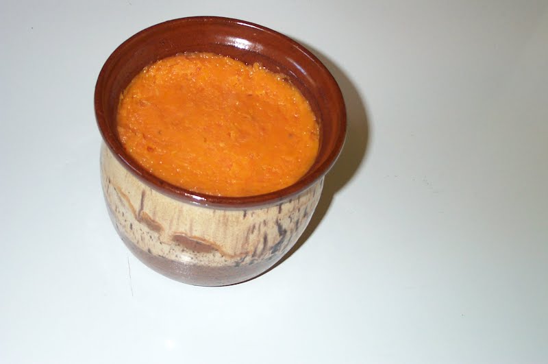 A ferment of mashed sweet potato ? Photo by Webaware, Public domain, via Wikimedia Commons
