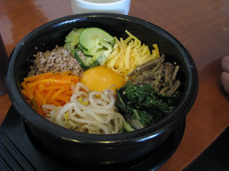 Bibimbap in Korean cuisine ? Photo by Jerine Lay, CC BY 2.0, via Wikimedia Commons
