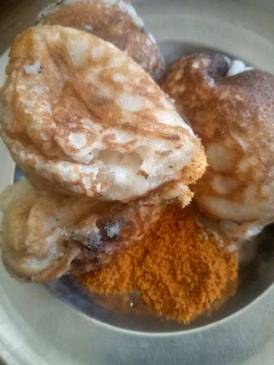 Masa ready to be eaten with ground pepper ? Photo by Aderiqueza, CC BY-SA 4.0, via Wikimedia Commons