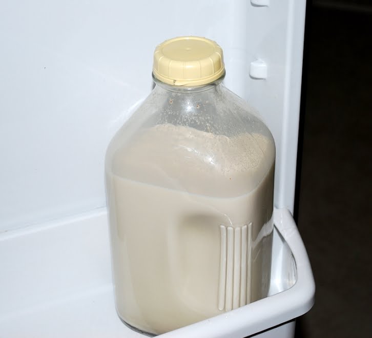 Raw Almond Milk ? Photo by Tiffany Washko, CC BY 2.0, via Wikimedia Commons