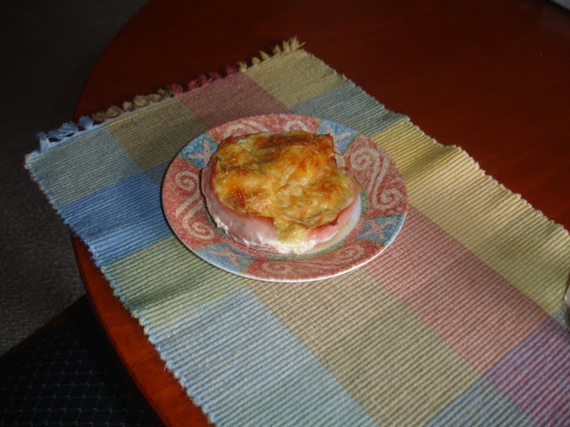 Photo by Lgvanegas at English Wikibooks, Public domain, via Wikimedia Commons