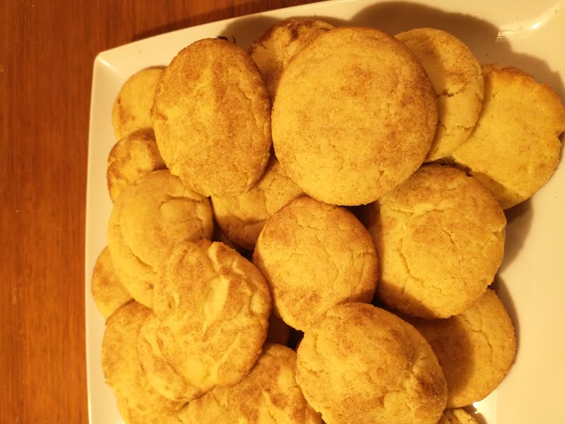 A batch of 36 snickerdoodles made with the recipe from Wikibooks Cookbook ? Photo by EvanProdromou, CC0, via Wikimedia Commons