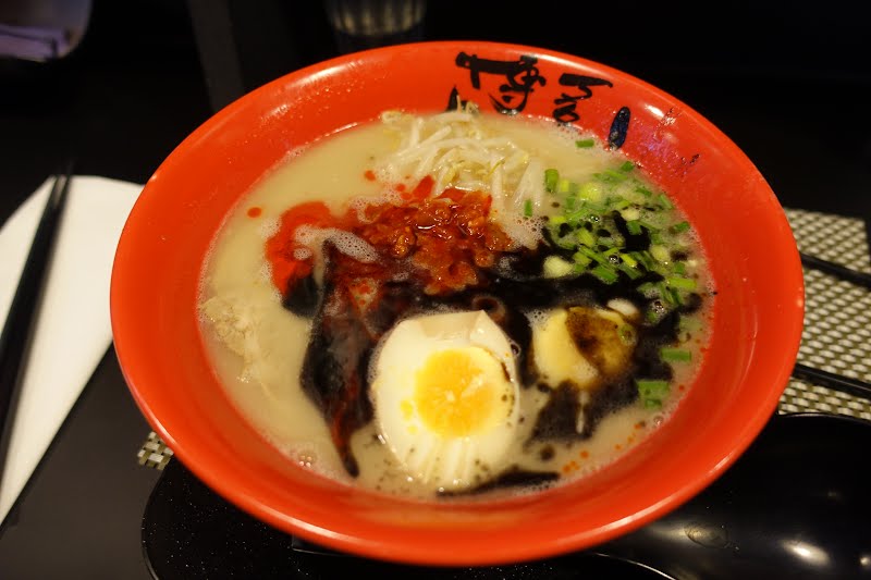 Tonkotsu Ramen Special @ Hakata Choten @ Paris ? Photo by Guilhem Vellut from Paris, France, CC BY 2.0, via Wikimedia Commons