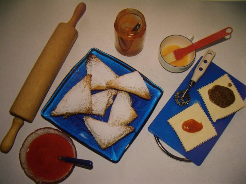 jam tascherl ? Photo by Babsberg at en.wikibooks, CC BY-SA 3.0, via Wikimedia Commons