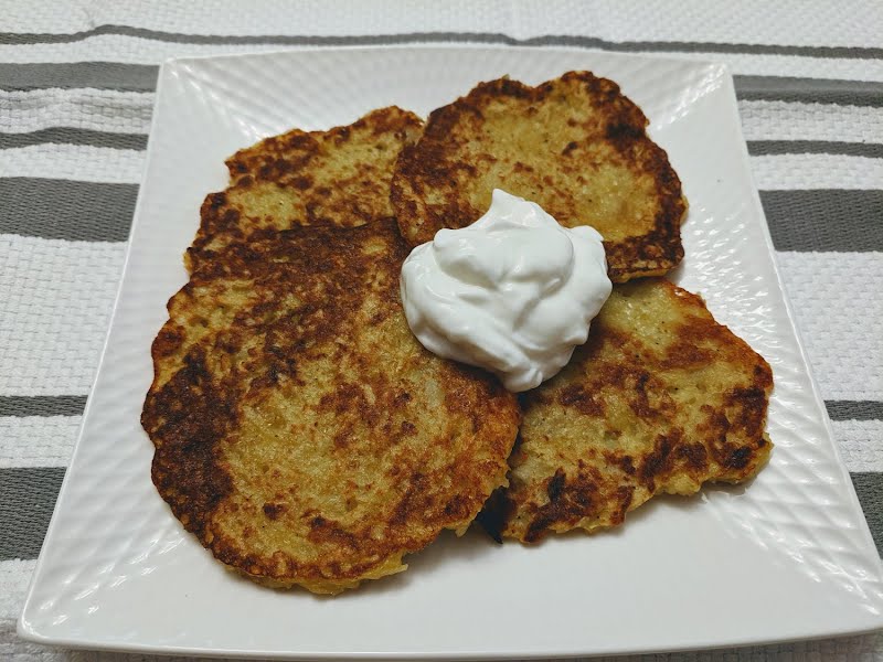 latkes with sour cream