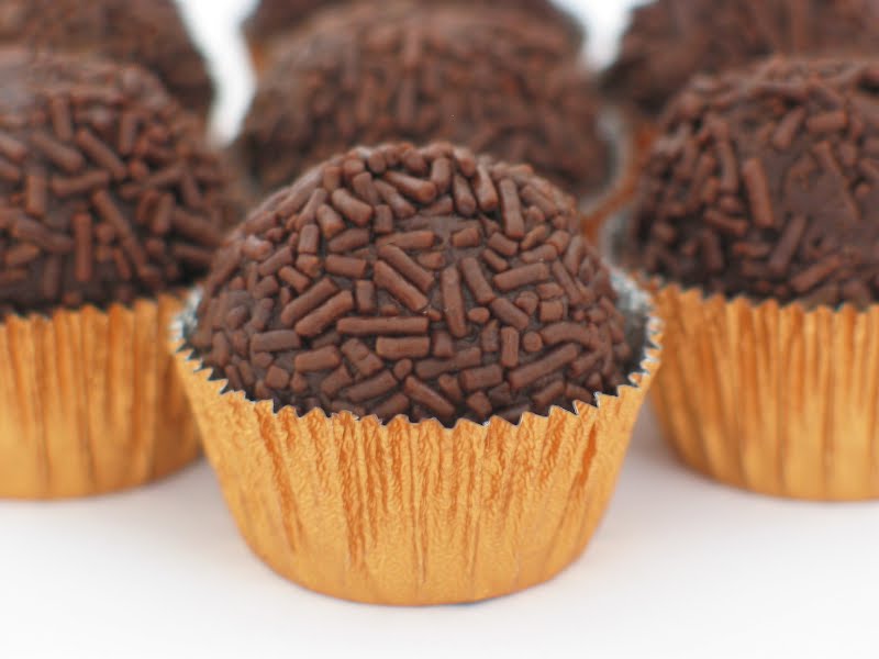 Picture of Brazililan sweet Brigadeiro ? Photo by User Mayra (Maych) on Flickr, CC BY-SA 2.0, via Wikimedia Commons
