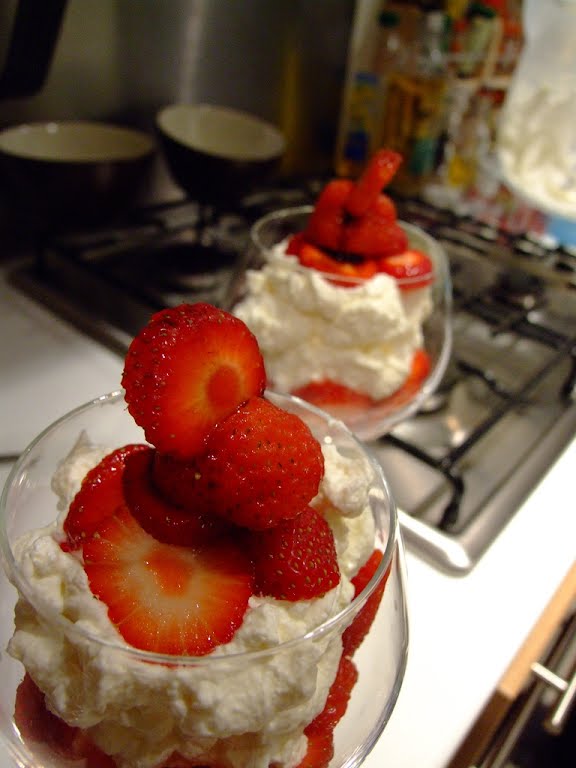 Eton mess, a dessert consisting of a mixture of strawberries, pieces of meringue and cream, which is traditionally served at Eton College's annual prize-giving celebration picnic on 4 June. ? Photo by Gaetan Lee from London, UK., CC BY 2.0, via Wikimedia Commons