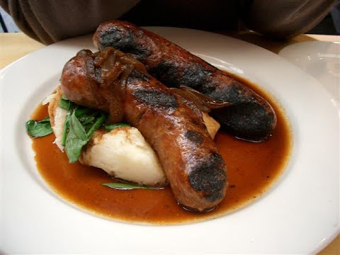 Photo of Bangers and mash, taken with a Casio EX-Z3. Copyright avlxyz. Mac's Hotel, Melbourne, Australia. ? Photo by avlxyz, CC BY-SA 2.0, via Wikimedia Commons
