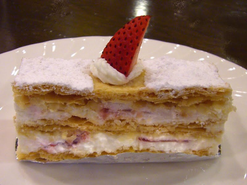 a Mille-feuille cake ? Photo by Miya, CC BY-SA 3.0, via Wikimedia Commons