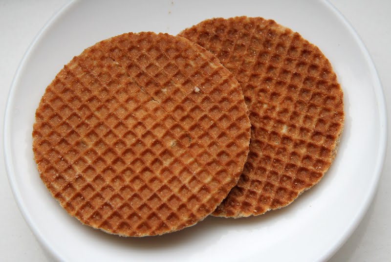 Stroopwafels ? Photo by Jacques Renier, Public domain, via Wikimedia Commons