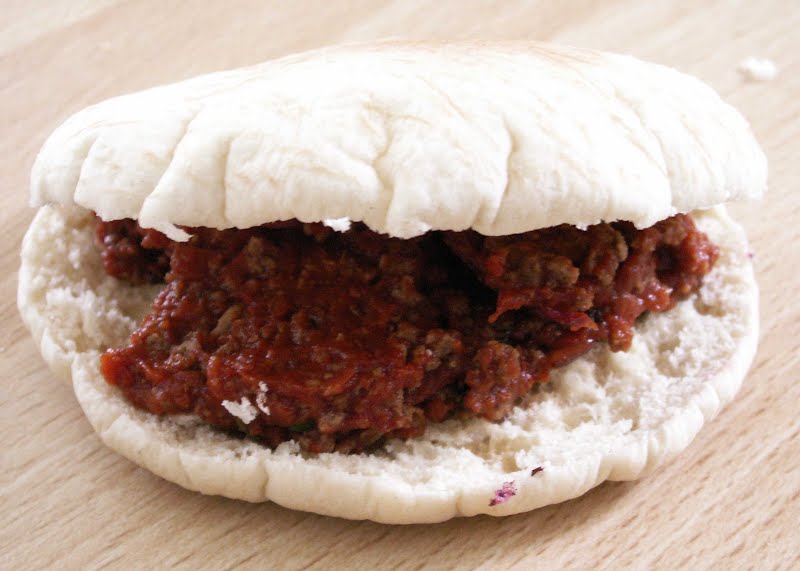 A picture of a quorn pitta, made by my own recipe (see wikicookbook) ? Photo by KVDP, Public domain, via Wikimedia Commons