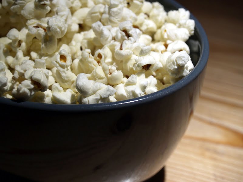Popcorn ? Photo by cyclonebill, CC BY-SA 2.0, via Wikimedia Commons